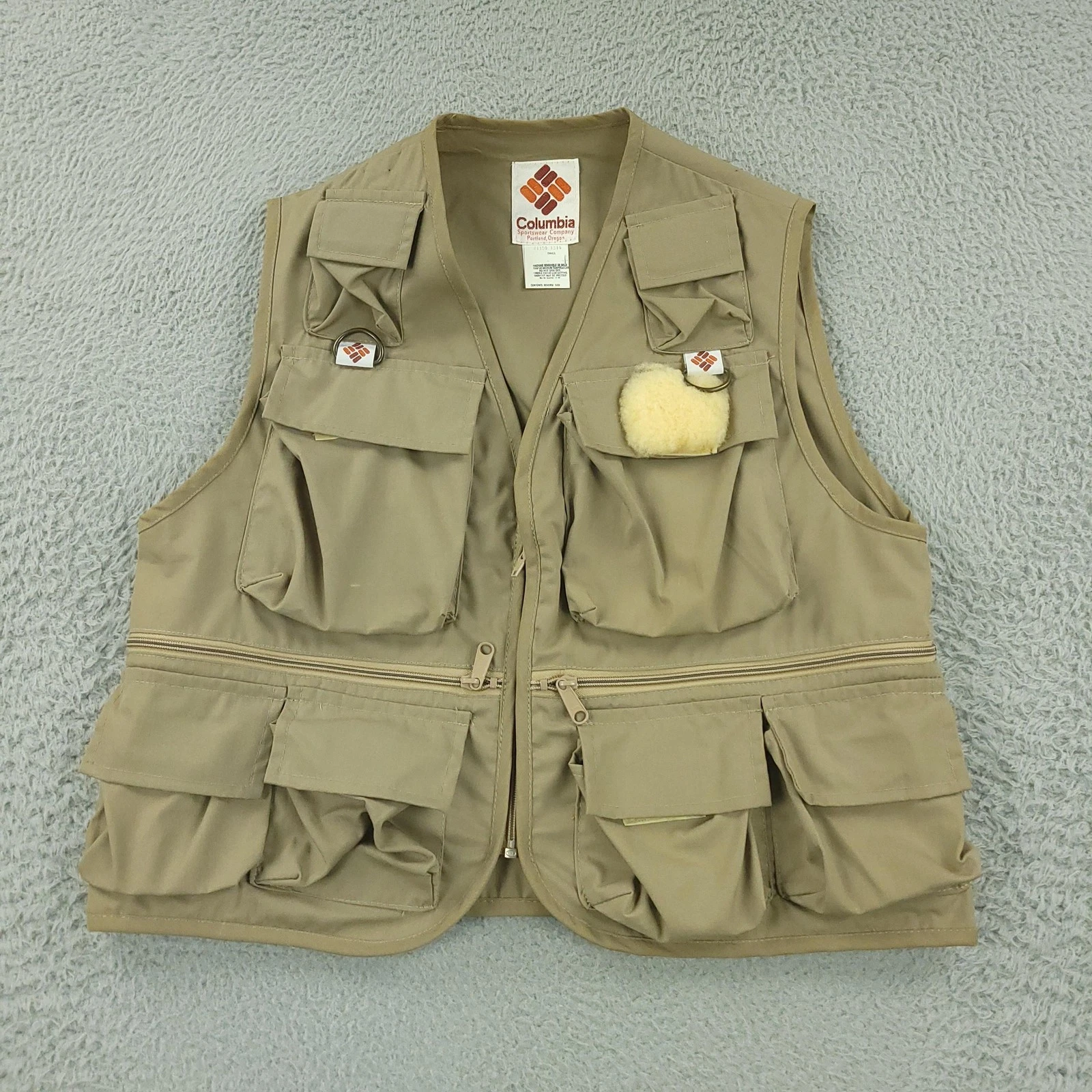 Vintage Columbia Vest Mens Small Beige Nylon Fly Fishing Multi Pocket Outdoor
Opens in a new window