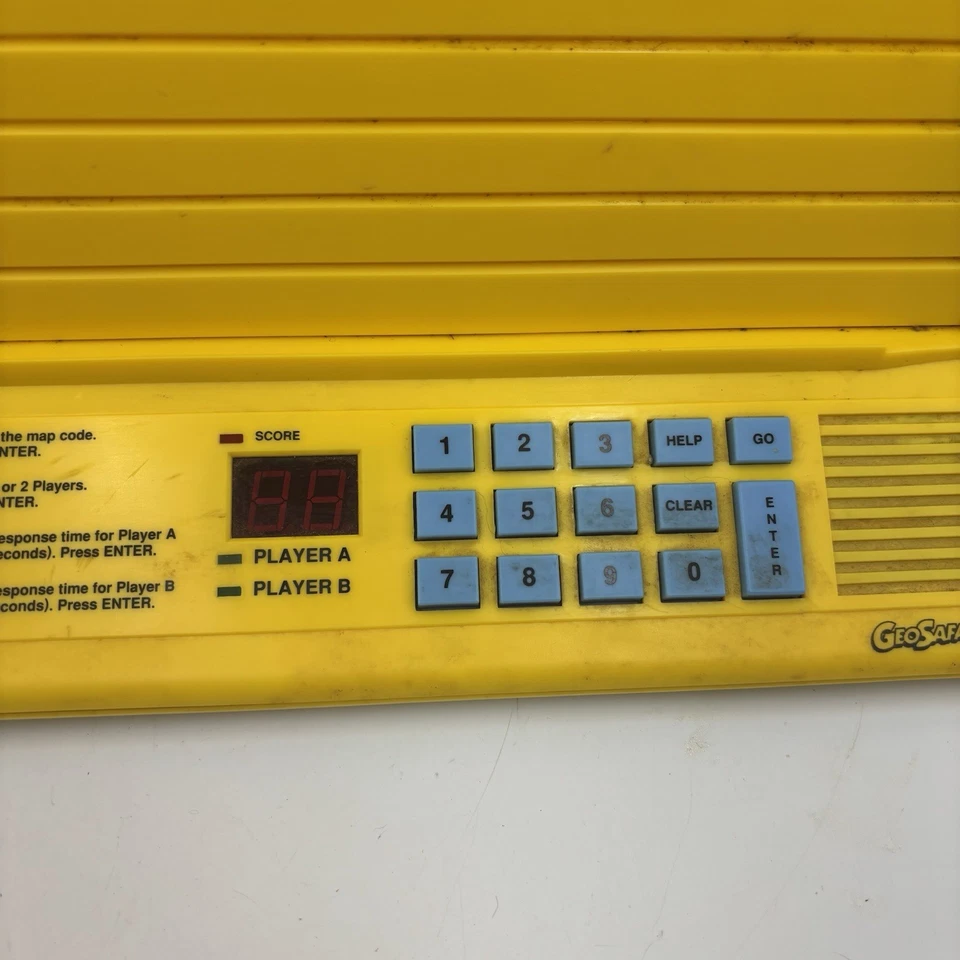 GeoSafari Electronic Learning Game EI-8700 Base Unit Only Yellow Works No Cards - Image 4 of 4