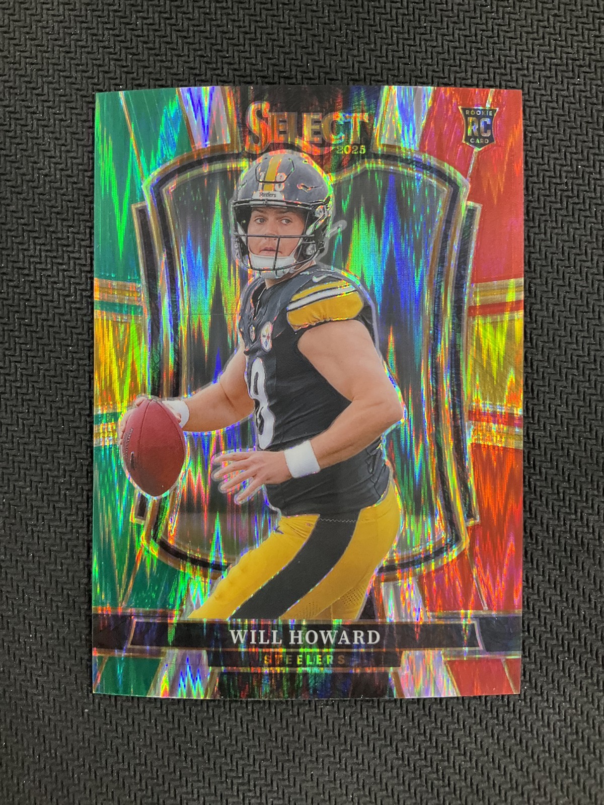 2025 Panini Select #152 Will Howard Green and Red Prizm Shock Steelers