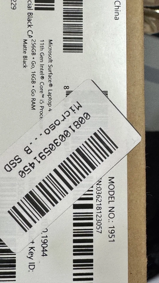 Microsoft Surface Laptop 4 - Image 3 of 3