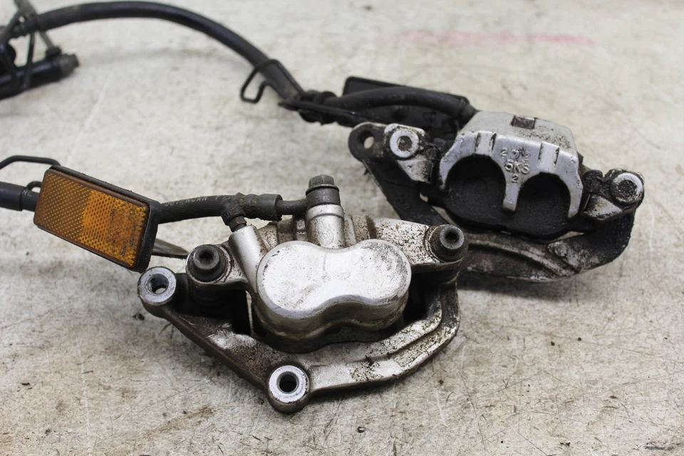 99-09 YAMAHA V STAR 1100 OEM JUEGO DE PINZAS DE FRENO DELANTERAS DERECHA IZQUIERDA PAR Foto 4 de 4