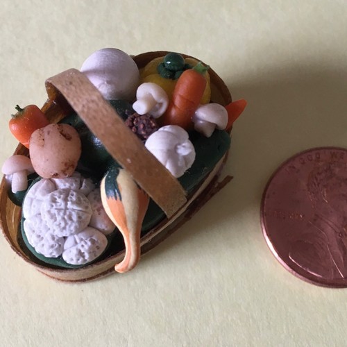 Dollhouse Miniature farm Kitchen Lot of 1:12 scale Handcrafted basket, food - Picture 4 of 12