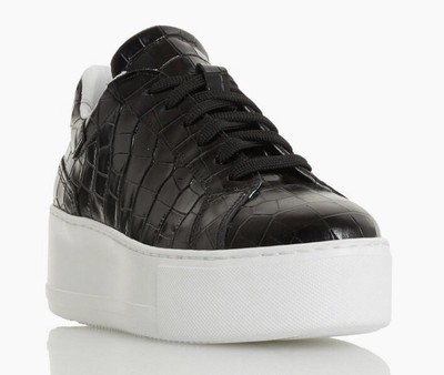 black flatform trainers