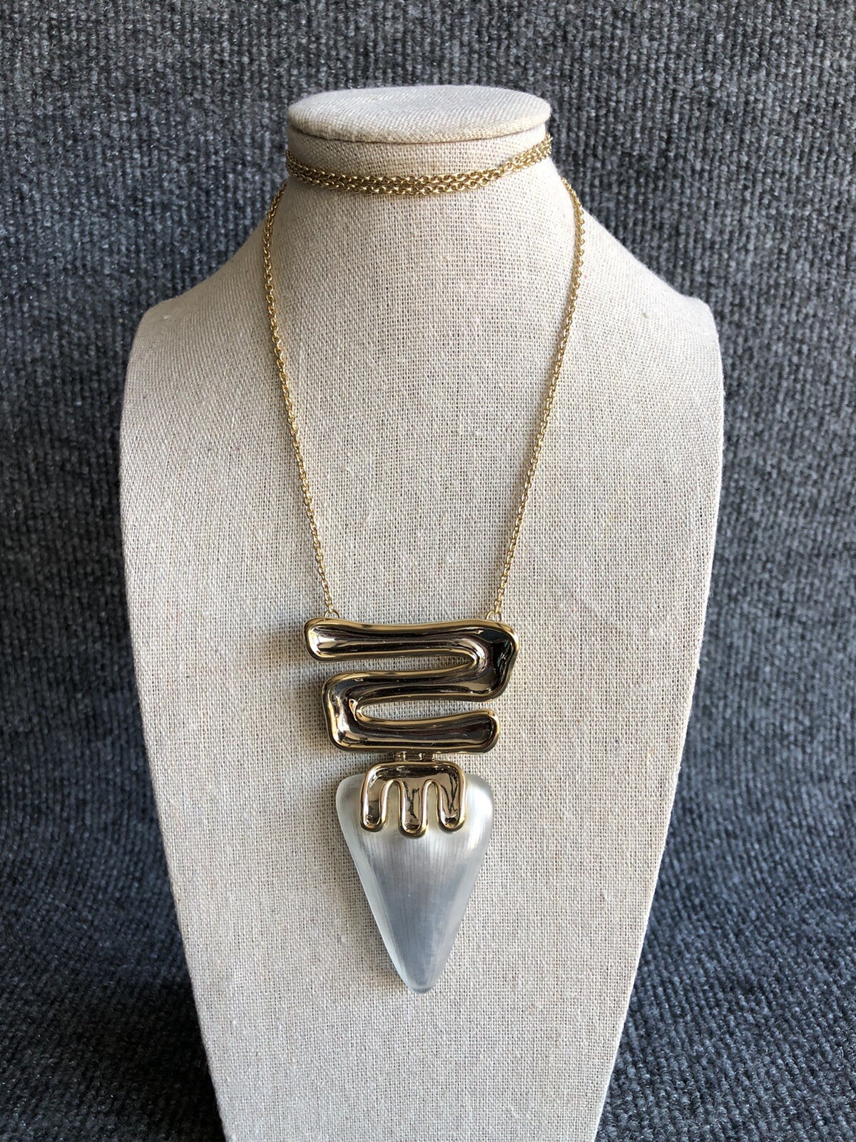 Picture 1 of 12