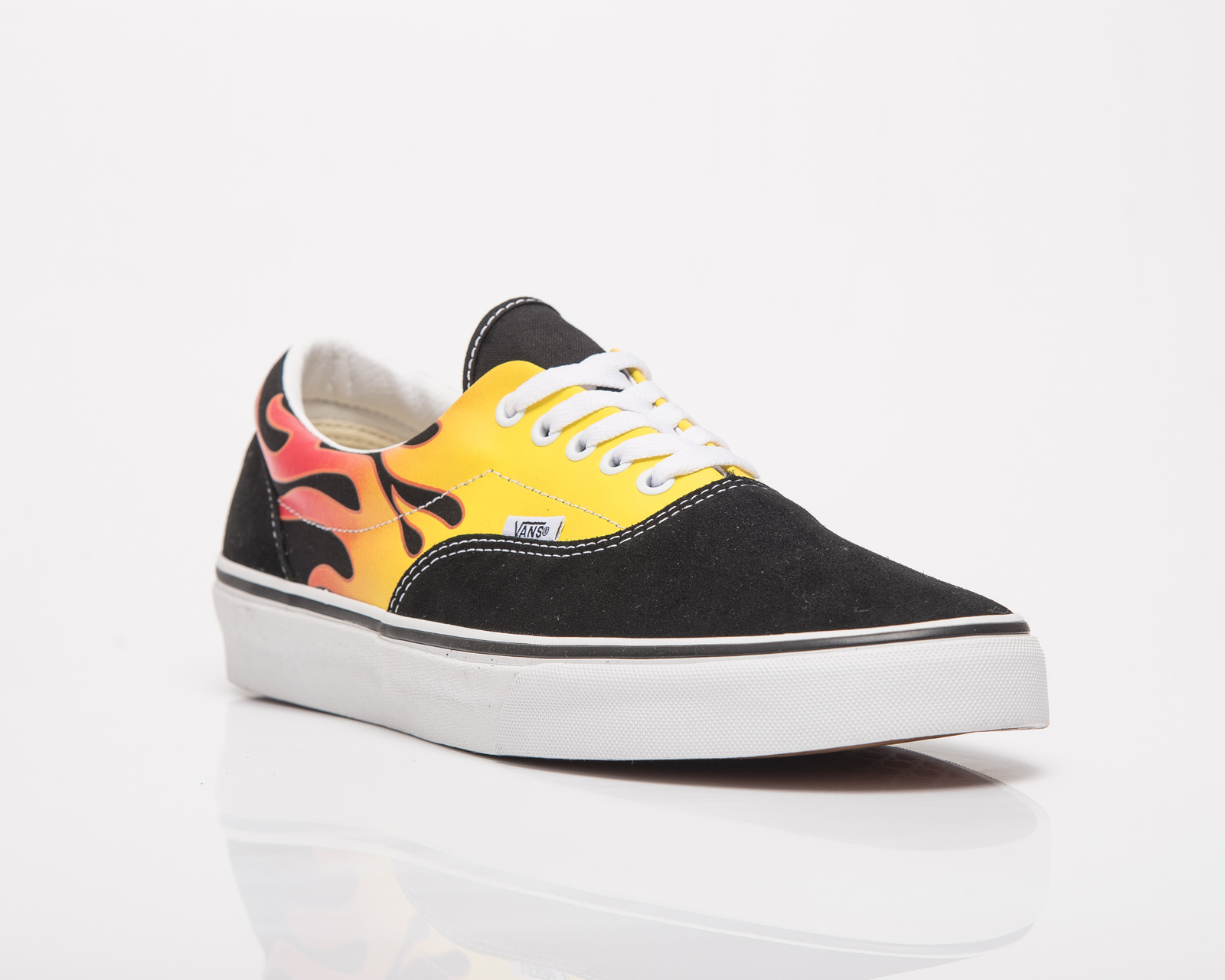 White Casual Lifestyle Sneakers Shoes 