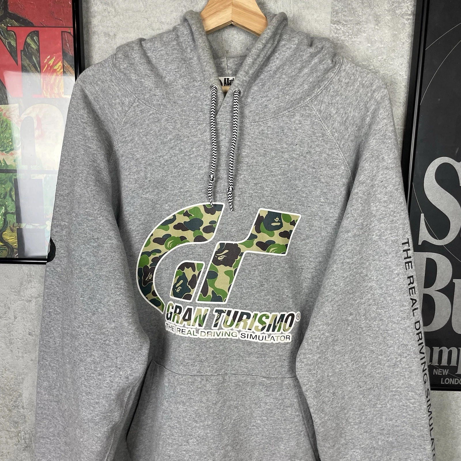 A BATHING APE (BAPE) Felpa con cappuccio mimetica Bape Undefeated Gran Turismo grigio verde taglia XXL