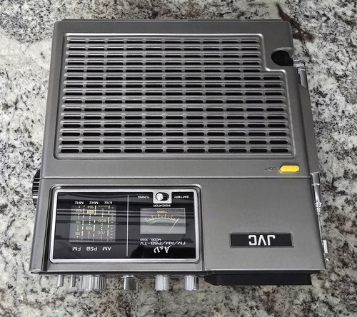 Vintage 1976 JVC 3050 Mini TV • Powers On, Needs Recap • Retro CRT Sammlerstück - Bild 3 von 11