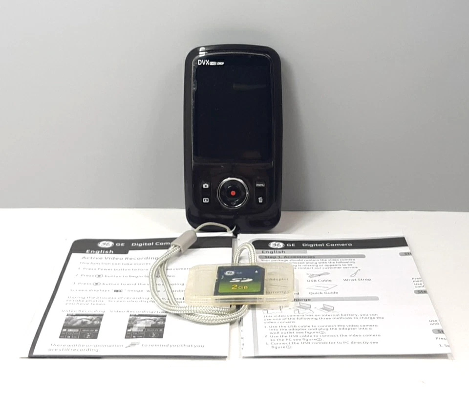 Cámara de video digital GE DVX Active Series 1080p impermeable a prueba de golpes terciopelo rojo Foto 3 de 4