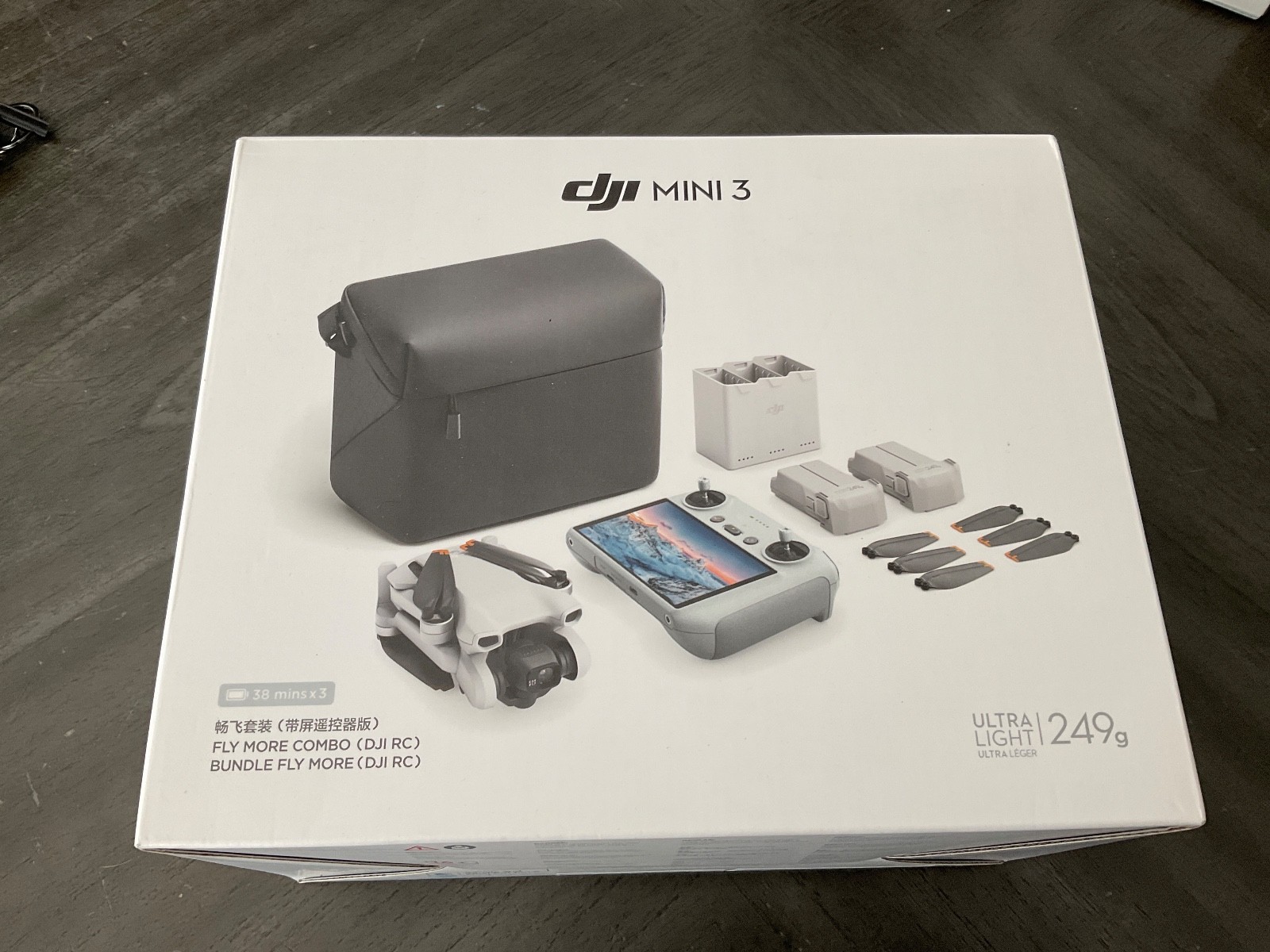DJI Mini 3 Fly More Combo (DJI RC), Drones with Camera for Adults 4K 3 Batteries