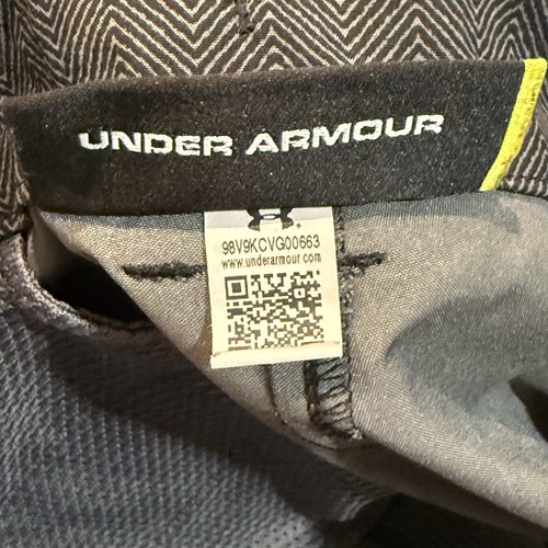 Under Armour Shorts Boys Sz YL Black Loose Golf Chino 1270515 Adjustable Waist - Picture 6 of 11