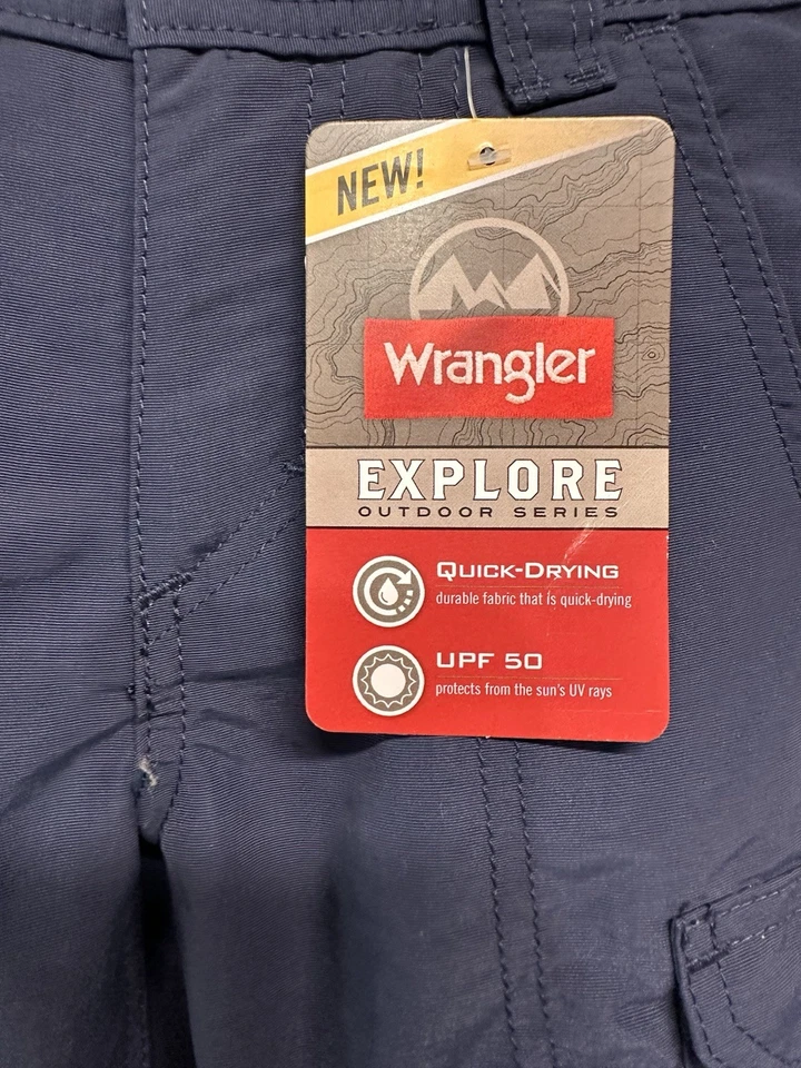 Wrangler Explore Boys Blue Cargo Shorts NEW Adjustable Waistband Size 4 - Image 4 of 4