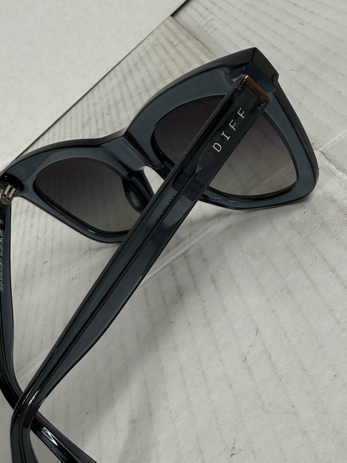 Diff Frames Sunglasses Blue - image 4