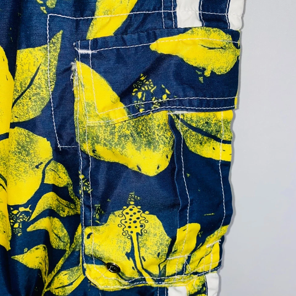 Bañador Mossimo Supply Co para hombre mediano M estampado floral Foto 3 de 4