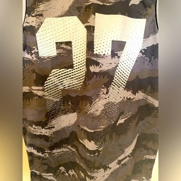 889118_9