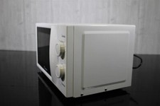 Candy Idea Forno a Microonde 20 Litri, 700W, 6 Livelli di Potenza, Programma Defrost, Timer e Segnale Acustico di Fine Cottura, Libera Installazione, 45,2 x 33,5 x 26,2 cm, Bianco - CMW2070M - 3
