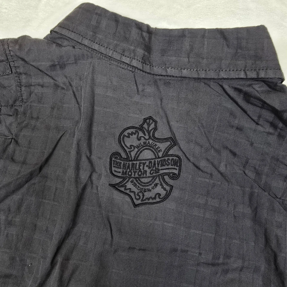 Harley Davidson Logo Shirt Mens 2XL Gray Embroidered Back Long Sleeve Button Up - Image 4 of 4