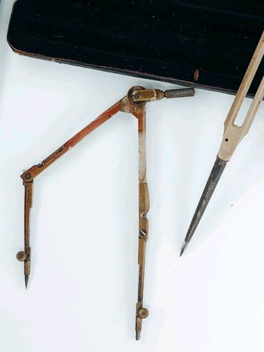 Antique Brass Naval Cartography Tool Compass And Proportions - Picture 7 of 15