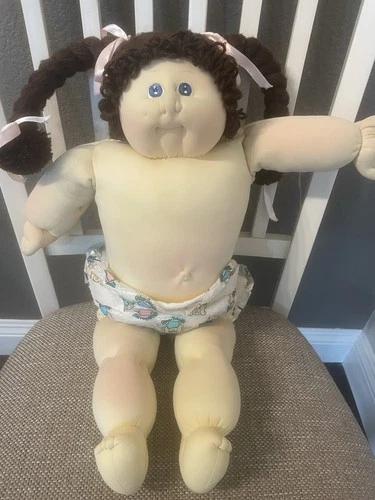 1983 soft sculpture Cabbage Patch Doll with braids