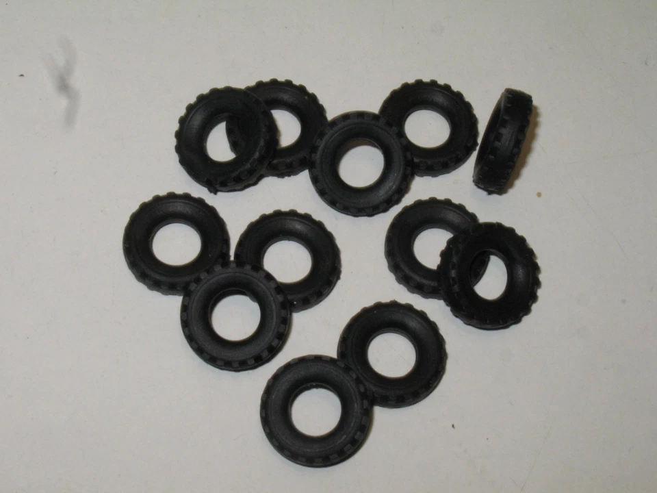 F62 France-Toy FJ, X 12 Tires Stripe Square for Truck GMC, Dodge, Gac 16/7 - Image 2 of 4