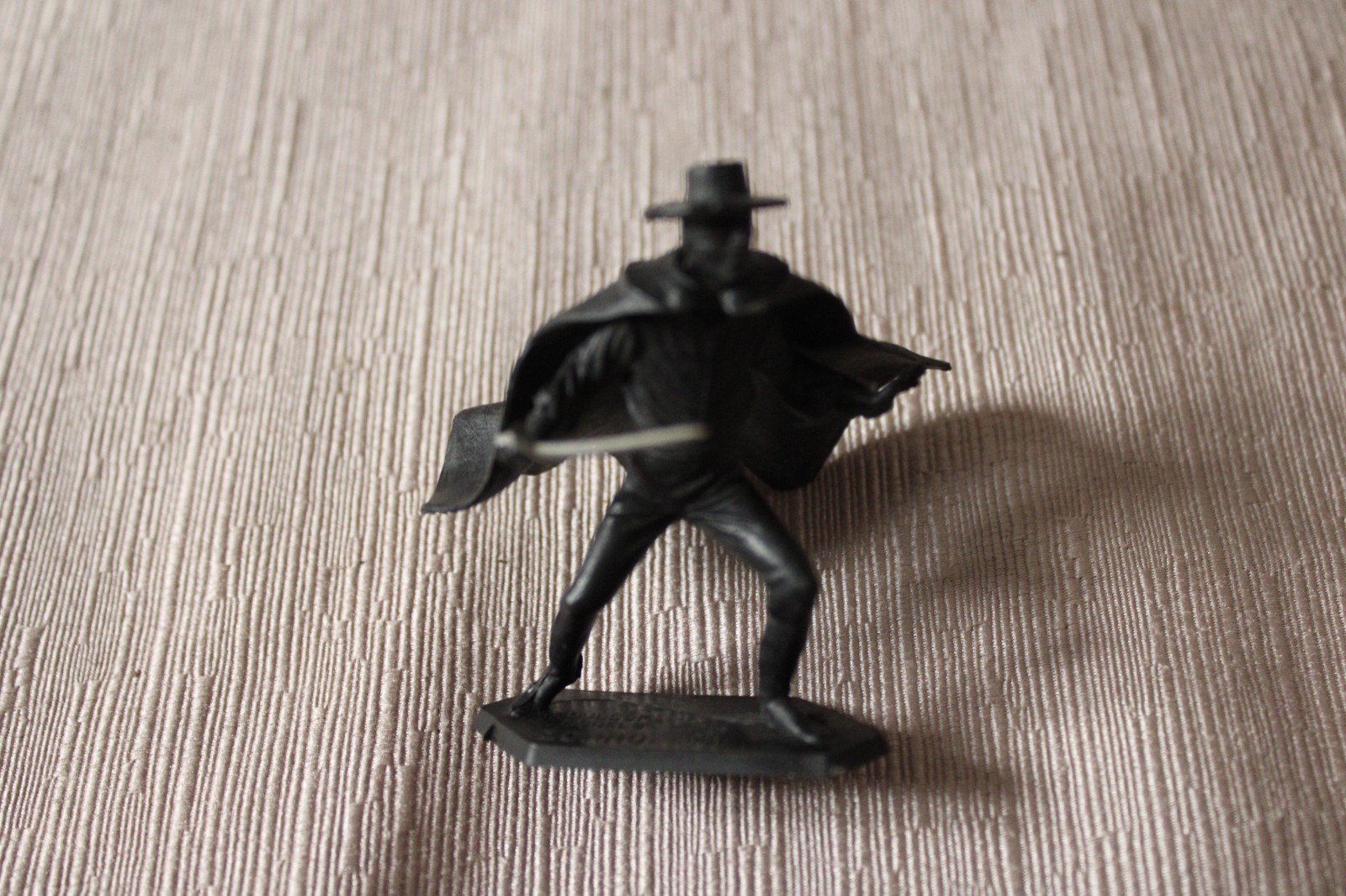 DULCOP DISNEY SERIE LEGGENDARIA ZORRO VINTAGE OTTIMO ca. 5,5cm