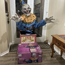 Home Depot Dreadful Dreams Jack In The Box Halloween Animatronic Clown  AS-IS