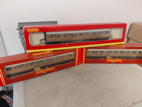 3 HORNBY LNER REISEBUSSE TEAK MIT BOXEN 0003 | Condition: Used