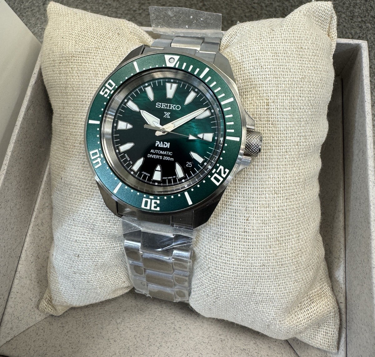 Seiko Prospex Sea Samurai PADI Divers Green Dial Special Edition Watch SRPL13 View 2