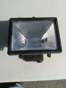 Designer's Edge 300W halogen security light
