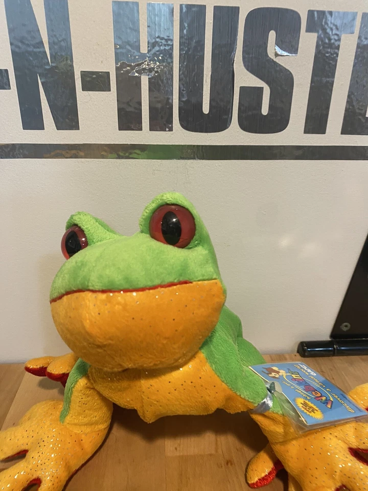 Webkins Tree Frog With Code New Soft Plush Stuffed Animal - Image 2 of 4
