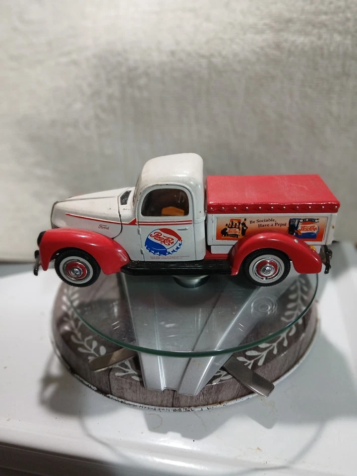 Banco de camioneta Ford Pepsi Cola 1940 diecast escala 1/24 Golden Wheel blanco Foto 3 de 4