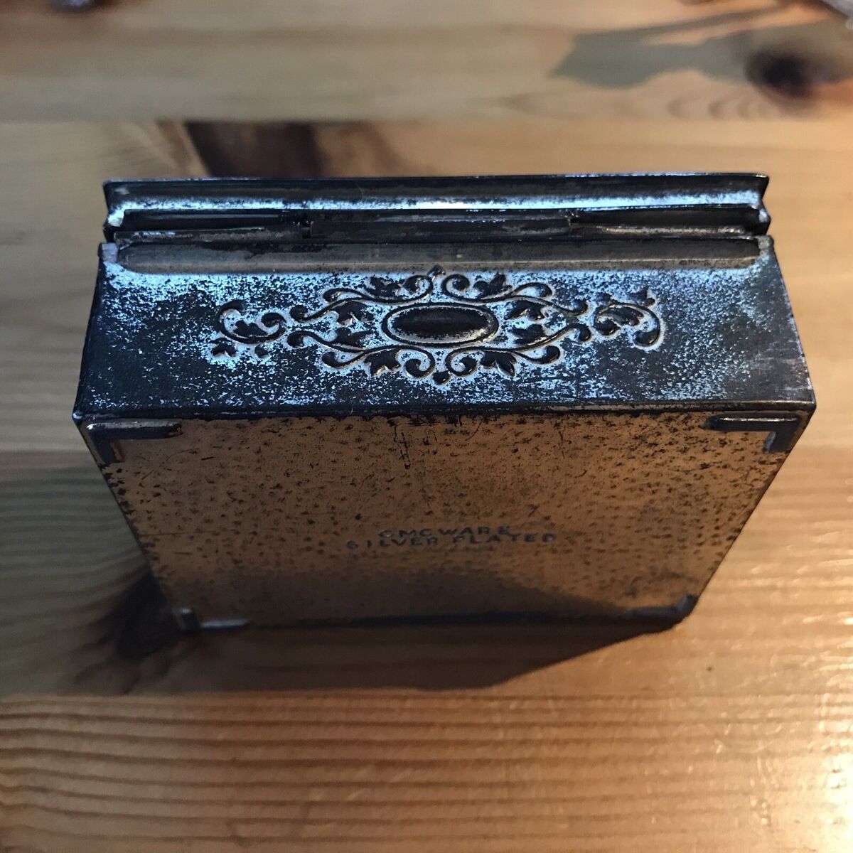 人気商品の中古品・新品・未使用品 Silver Plated Box CMCWARE 人間