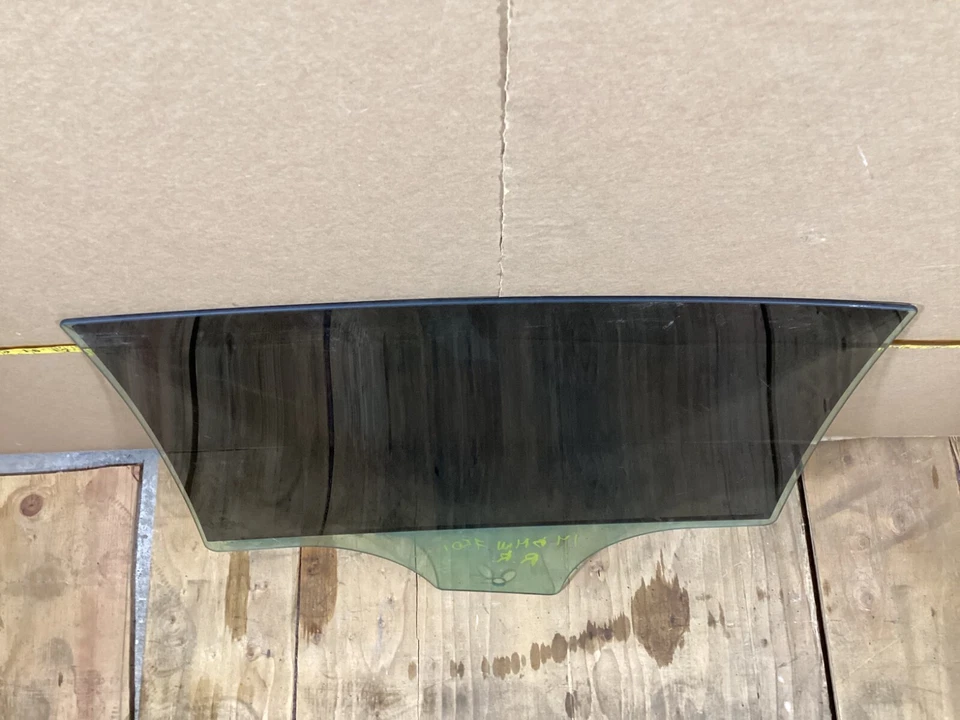 2010-2015 BMW 740i 750i Rear Right Passenger Side Door Window Glass 001026 OEM. Foto 2 de 4