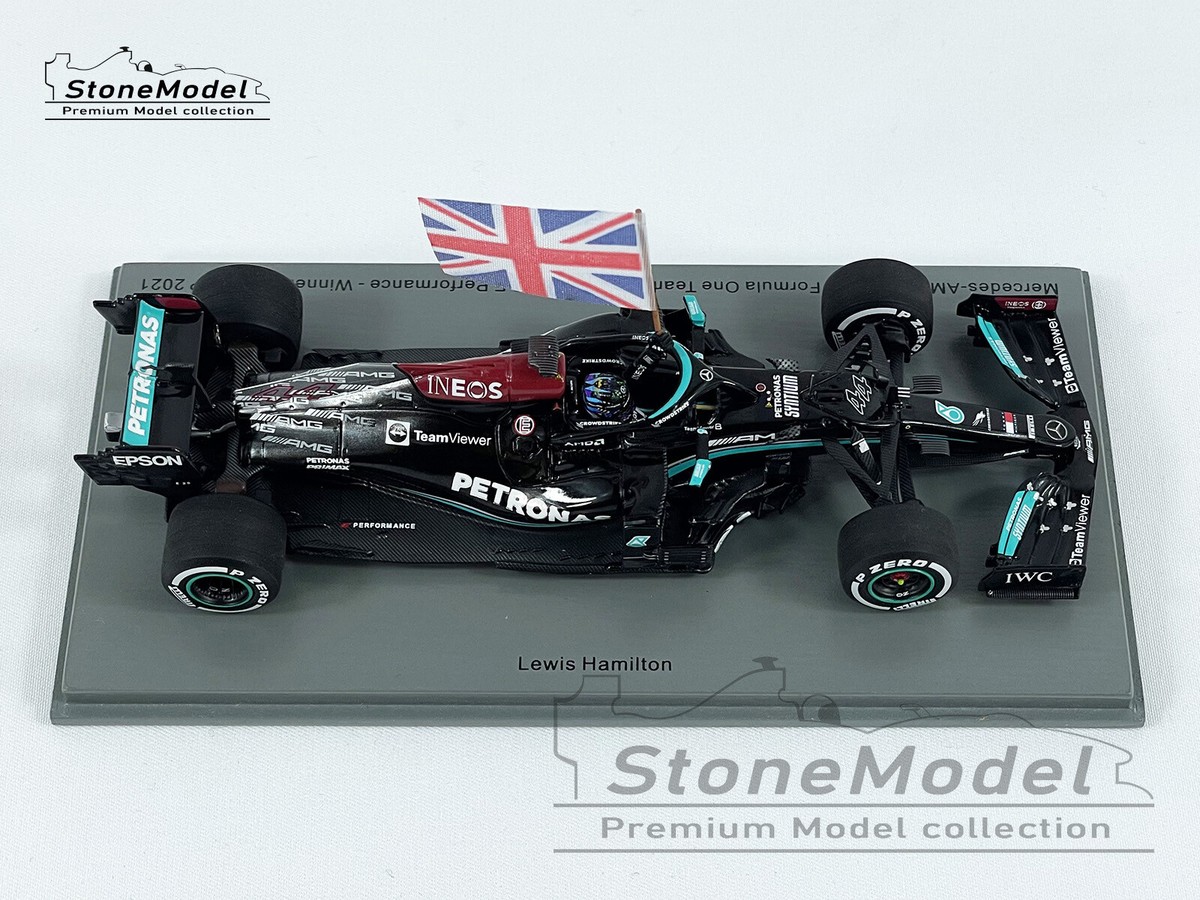 スパーク　1/18 メルセデスW12 イギリスGP優勝　ハミルトン　フラッグ付き Mercedes F1 W12 44 Lewis Hamilton British 2021 Winner with