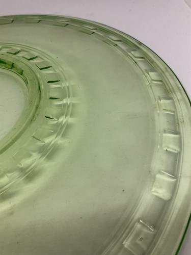 Uranium Green Art Deco Etched Faceted Plate - Picture 10 of 12