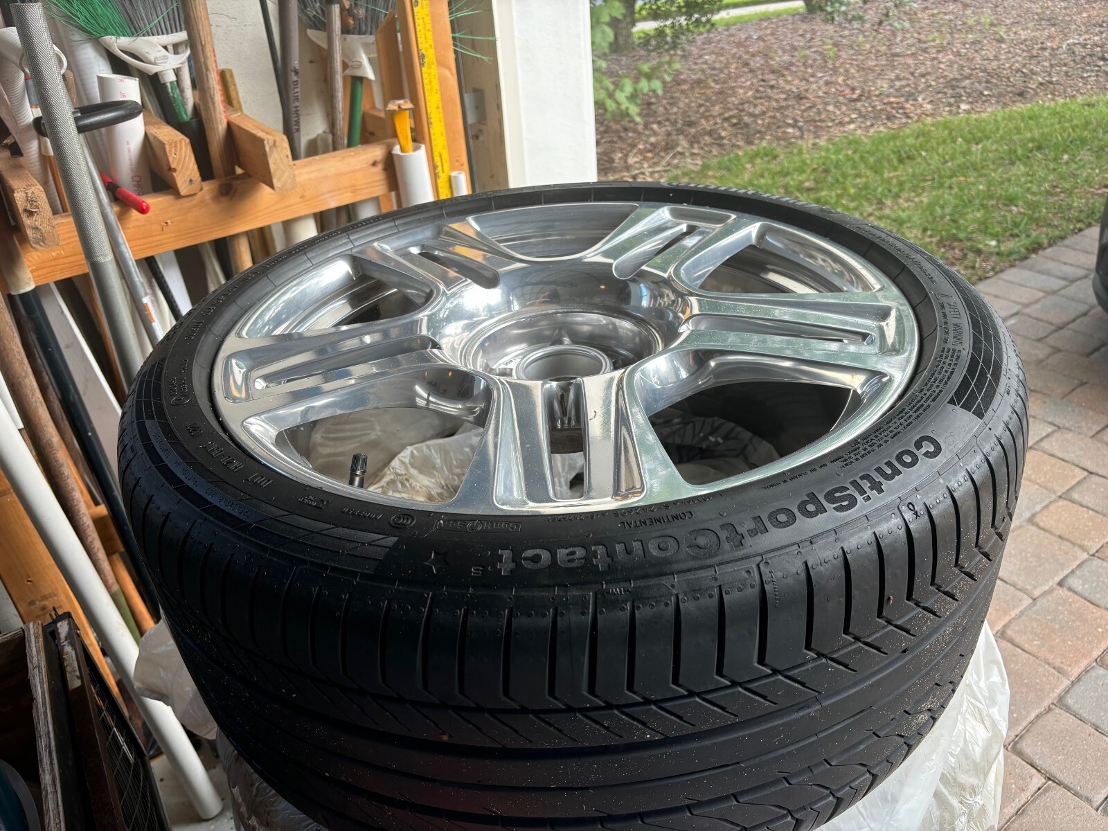 2015 Rolls Royce Ghost rim+tire Set Brand new tires