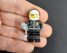 Lego City Police Officer Minifigure cty0027 from 5625 7899 7743 7741