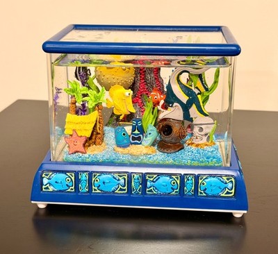Disney FINDING NEMO MUSICAL SNOW GLOBE Brand New in Original Boxes