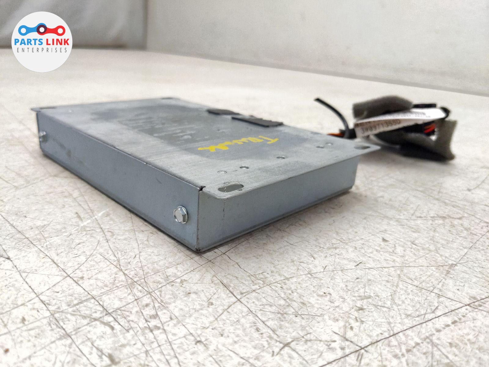 2006-12 BENTLEY CONTINENTAL FLYING SPUR SATELLITE RADIO RECEIVER CONTROL MODULE