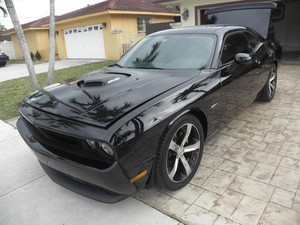 2014 Dodge Challenger R/T shaker 1 of 2000