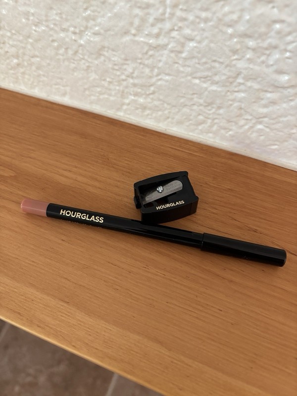 Hourglass Lip Liner & Sharpener Flaunt 2 Shape Sculpt 