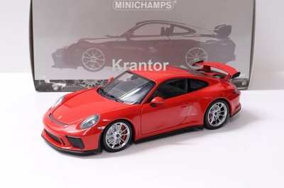 1:18 Minichamps Porsche 911 (991) GT3 2017 rot 113067023 Exklusiv North America