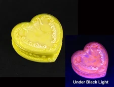 Degenhart Glass Custard Heart Jewel Covered Box - 1960's - UV Glow
