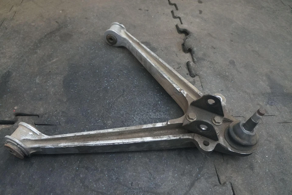 Brazo de control inferior derecho suspensión delantera 05290690ag OEM Dodge Viper 2013-17 Foto 2 de 4