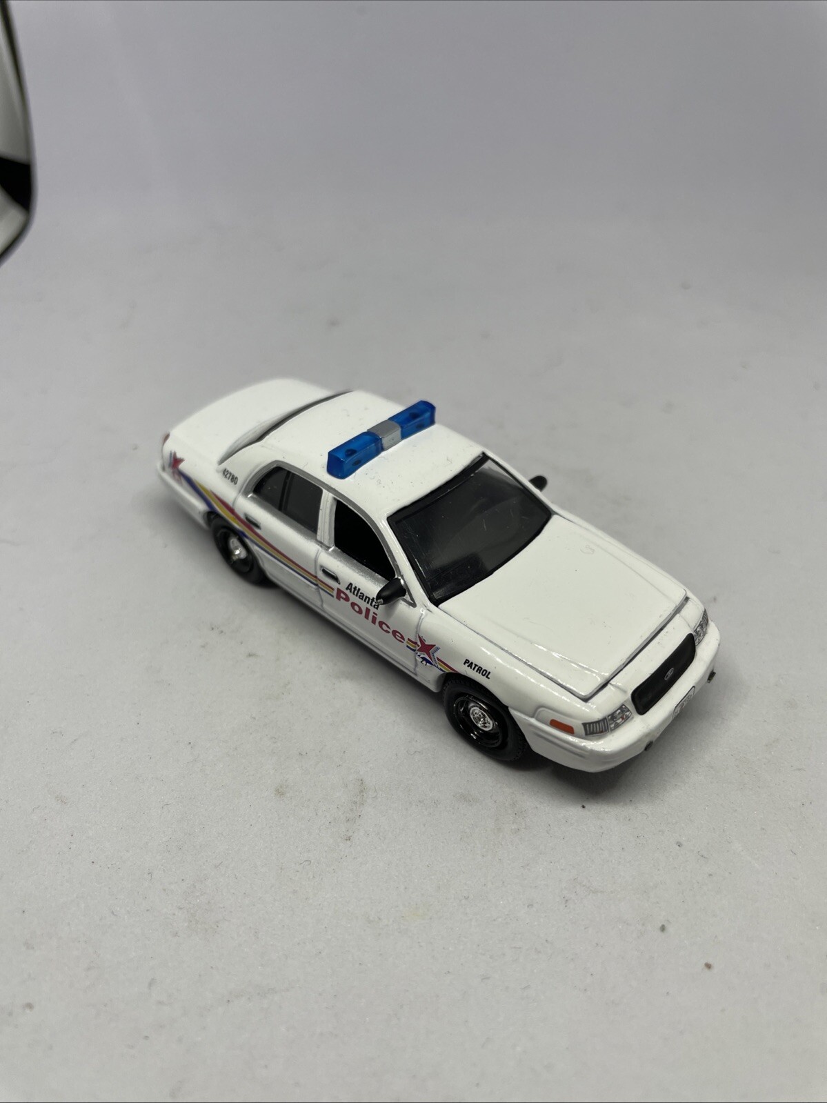 Greenlight Hot Pursuit Atlanta GA Ford Crown Victoria Police 1:64