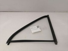 Mercedes-Benz E W123 1980 Hinten Links L&uuml;ftungsschlitz Fenster Glas PUM40432