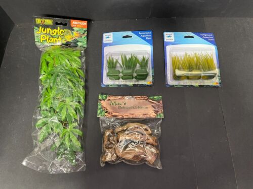 Aquarium and Reptile Cage Decorations - Afbeelding 1 van 1