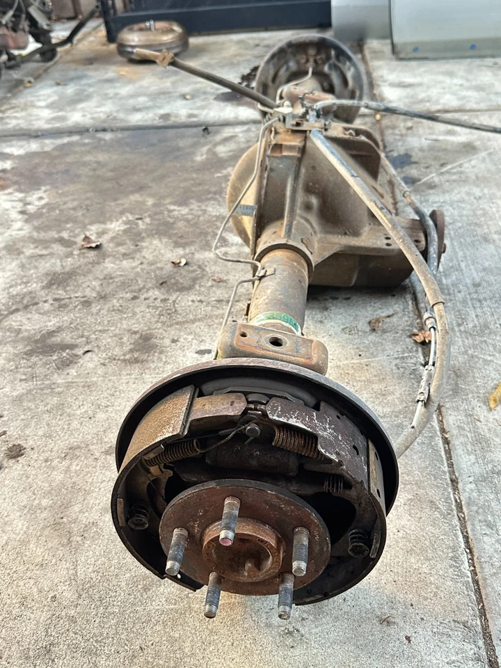 98 Ford Ranger 4.0 Manual Rear Differential 3.73 Limited Slip Ratio 95k Miles - Image 3 of 4