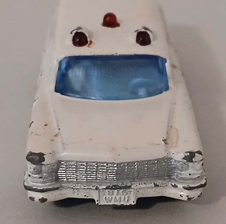 Matchbox Lesney Diecast Modelo No.54 CADILLAC AMBULANCE Foto 4 de 4