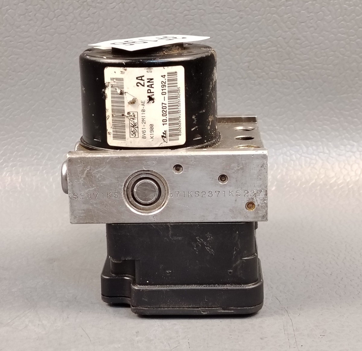 2010 2013 MAZDA 3 AXELA ABS ANTI BRAKE LOCK ACTUATOR MODULE 8V61