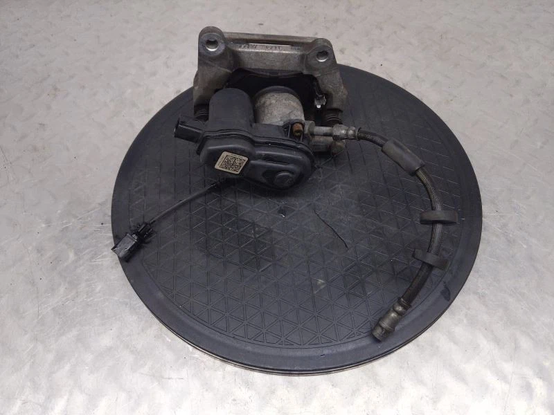 Pinza de pasajero trasera 356 mm 14,01" rotor compatible con 11-18 AUDI A8 731240 Foto 2 de 4